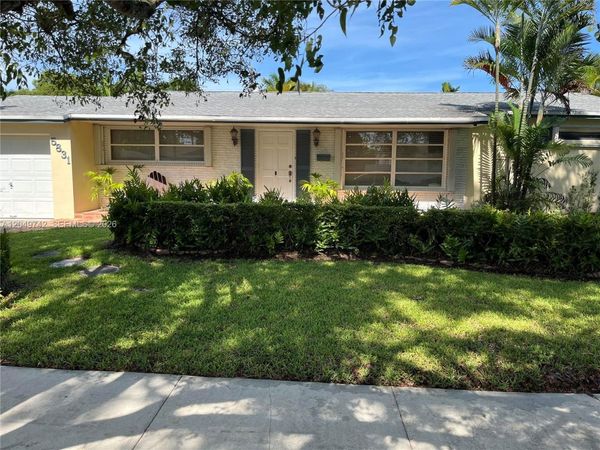 5831 SW 89th Ct , Miami, FL 33173