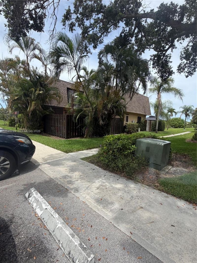 4804 Waterview Cir, Palm Springs, FL 33461 Photo