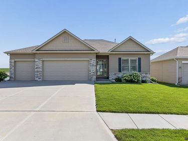 17203 Jackson Avenue, Gretna, NE 68028