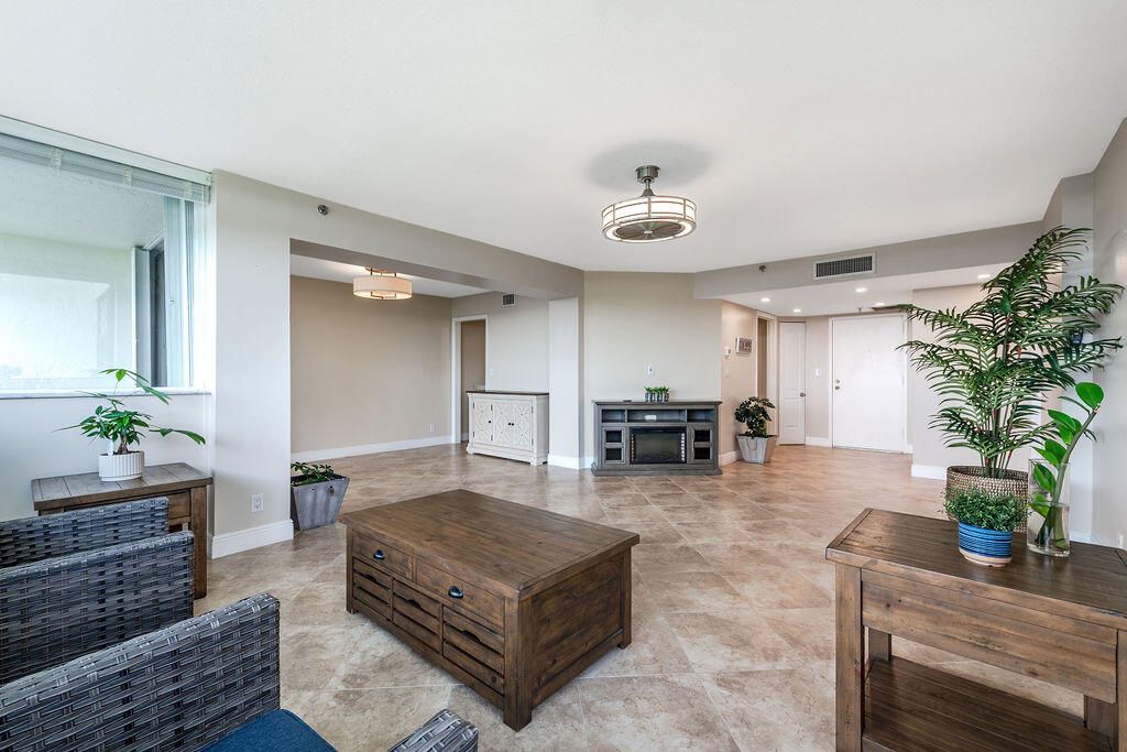6463 La Costa Drive, Unit 603, Boca Raton, FL 33433 Photo