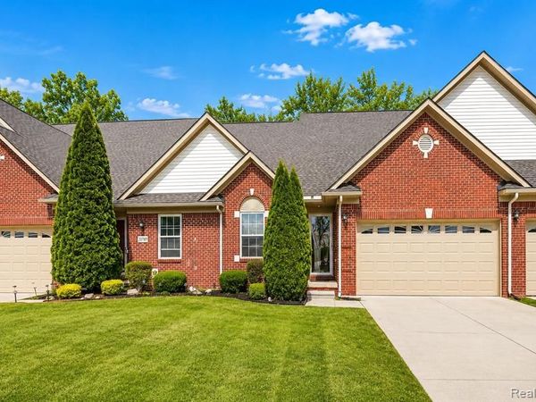 20789 Hummingbird Drive, Brownstown Twp, MI 48174