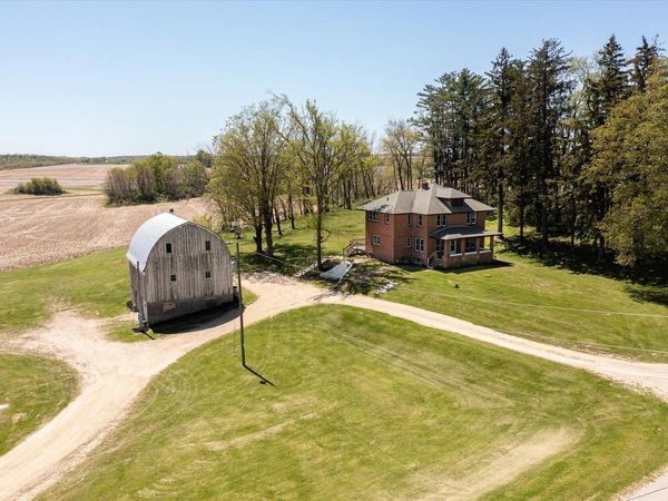 E7155 Traastad ROAD, Viroqua, WI 54665