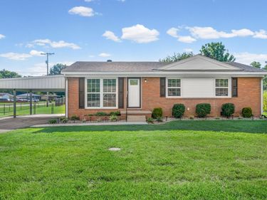 701 Mill Green Court, Hopkinsville, KY 42240