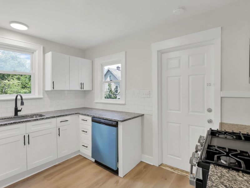 1272 Kent Street, Columbus, OH 43205 Photo 24