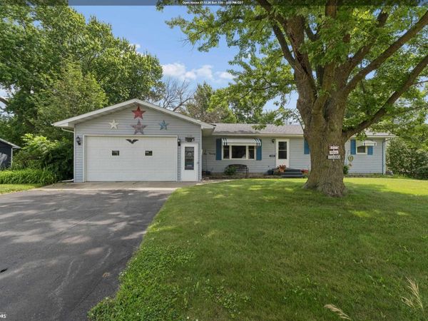 120 N 20th, Clear Lake, IA 50428