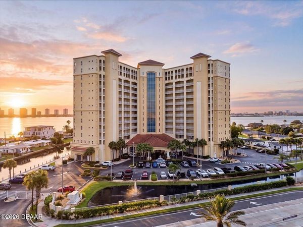 2801 S Ridgewood Avenue, Unit 806, South Daytona, FL 32119