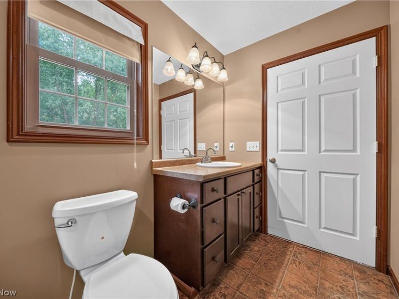 412 Brittany Lane, Jefferson, OH 44047 Photo 22
