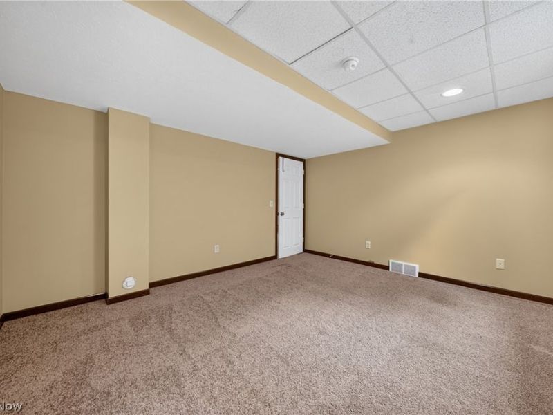412 Brittany Lane, Jefferson, OH 44047 Photo 34