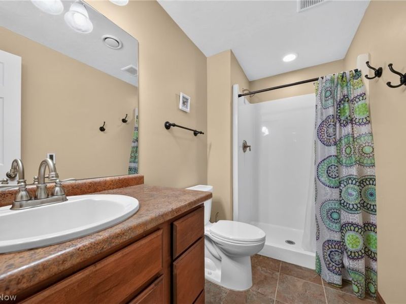 412 Brittany Lane, Jefferson, OH 44047 Photo 35