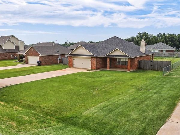 224 Comanche, Cashion, OK 73016