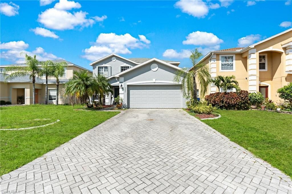 8285 Silver Birch Way, Lehigh Acres, FL 33971 Photo