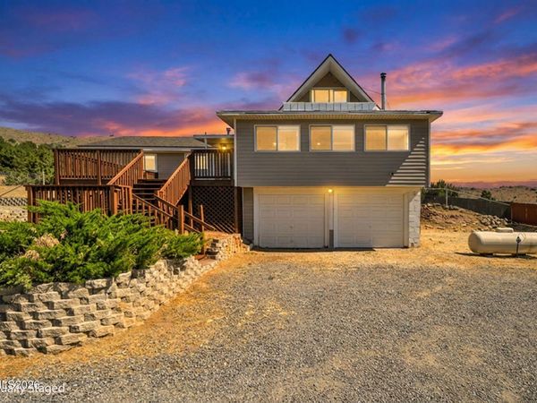 27 McClellan Peak Drive, Carson City, NV 89706