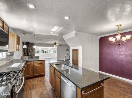 27 Mcclellan Peak Drive, Carson City, NV 89706 Photo