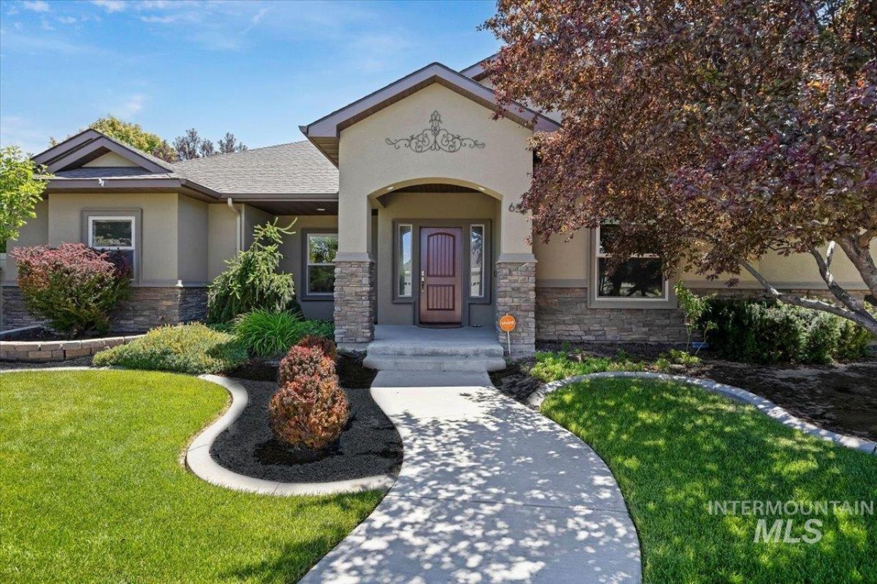 653 Travelers Way, Twin Falls, ID 83301 Main Photo