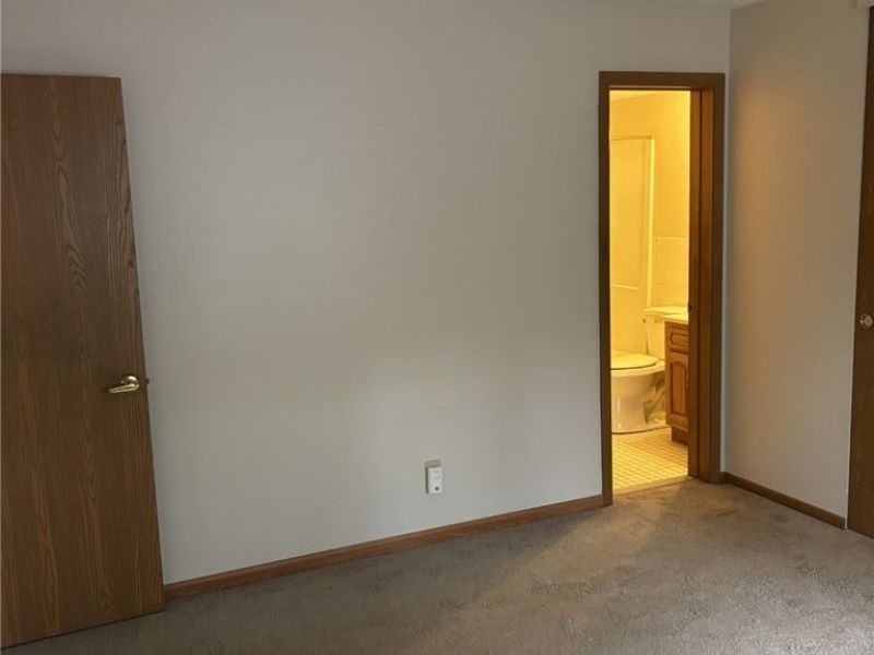 25735 Lorain Road, Unit 119, North Olmsted, OH 44070 Photo 11