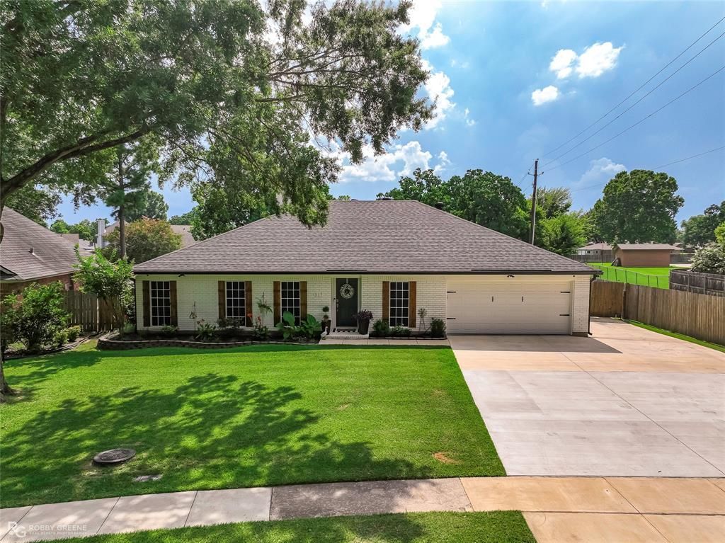 517 Parklane Drive, Bossier City, LA 71111 Main Photo