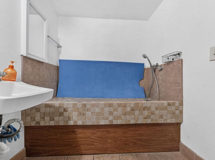 2033 Marconi Ave, Sacramento, CA 95821 Photo