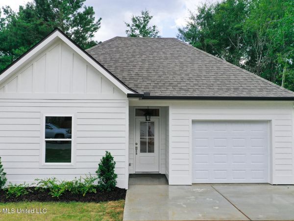 10726 Linohau Way, Diamondhead, MS 39525