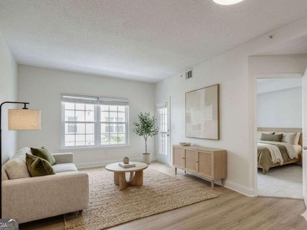 1075 Peachtree Walk NE, Unit A301, Atlanta, GA 30309