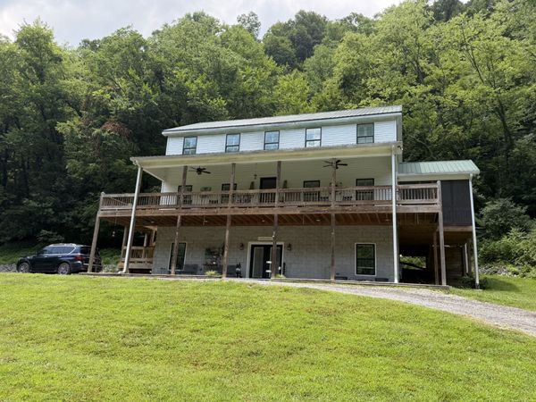 1505 Dark Hollow Rd , Lafayette, TN 37083