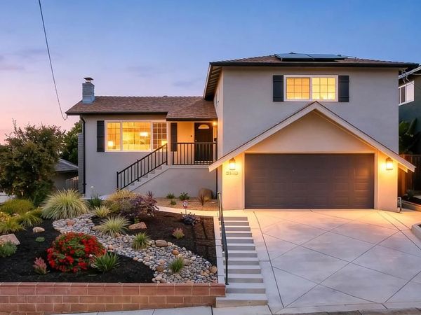 5020 Proctor Rd, Castro Valley, CA 94546