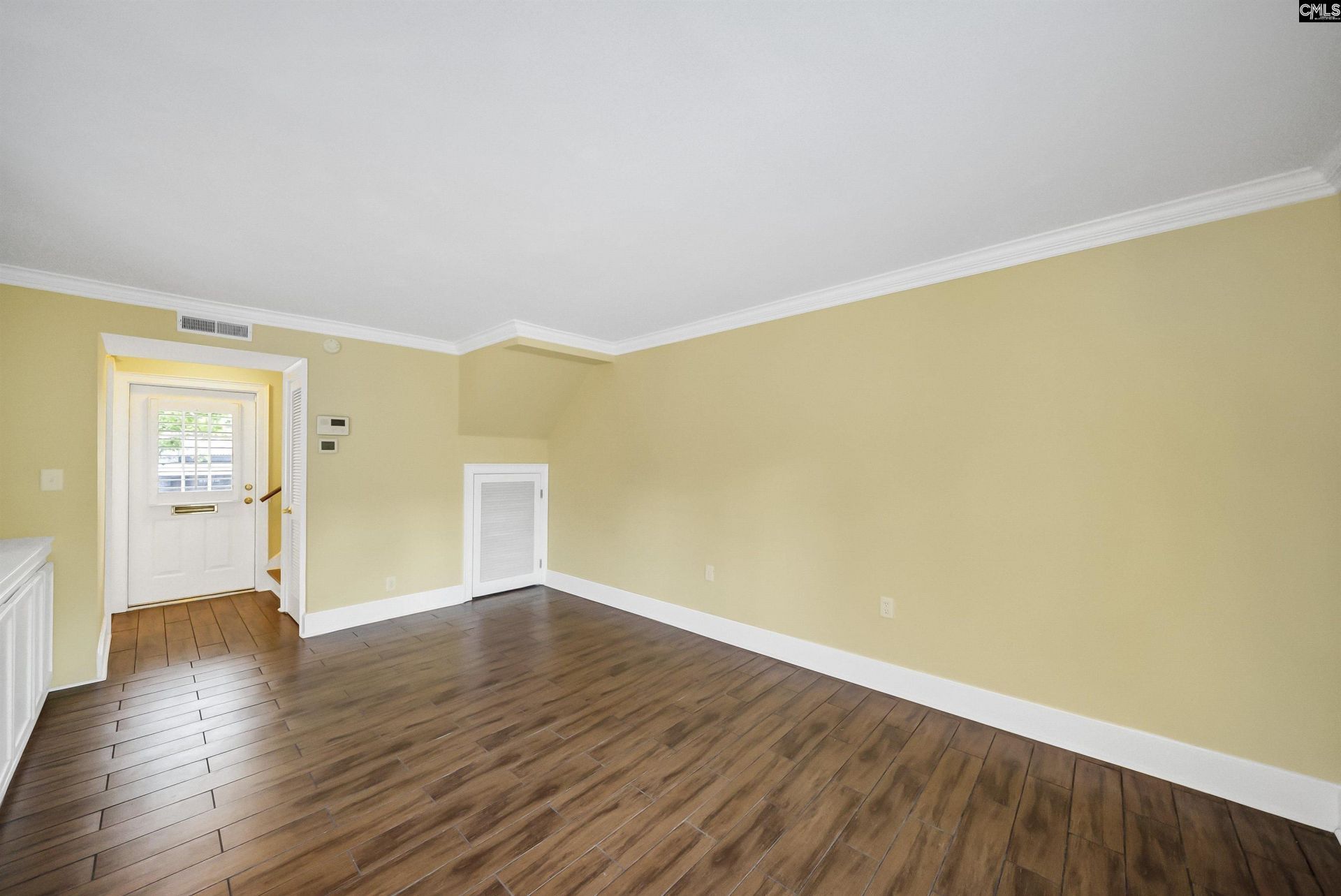 5225 Clemson Avenue Photo 10