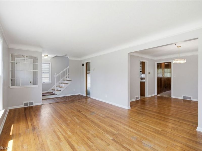 4115 Charlton Road, South Euclid, OH 44121 Photo 3
