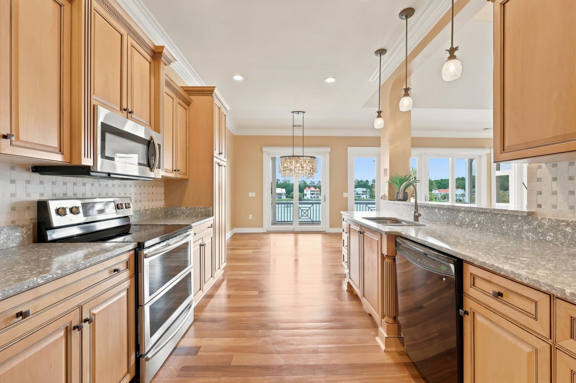 1710 Pond Rd. Photo 23