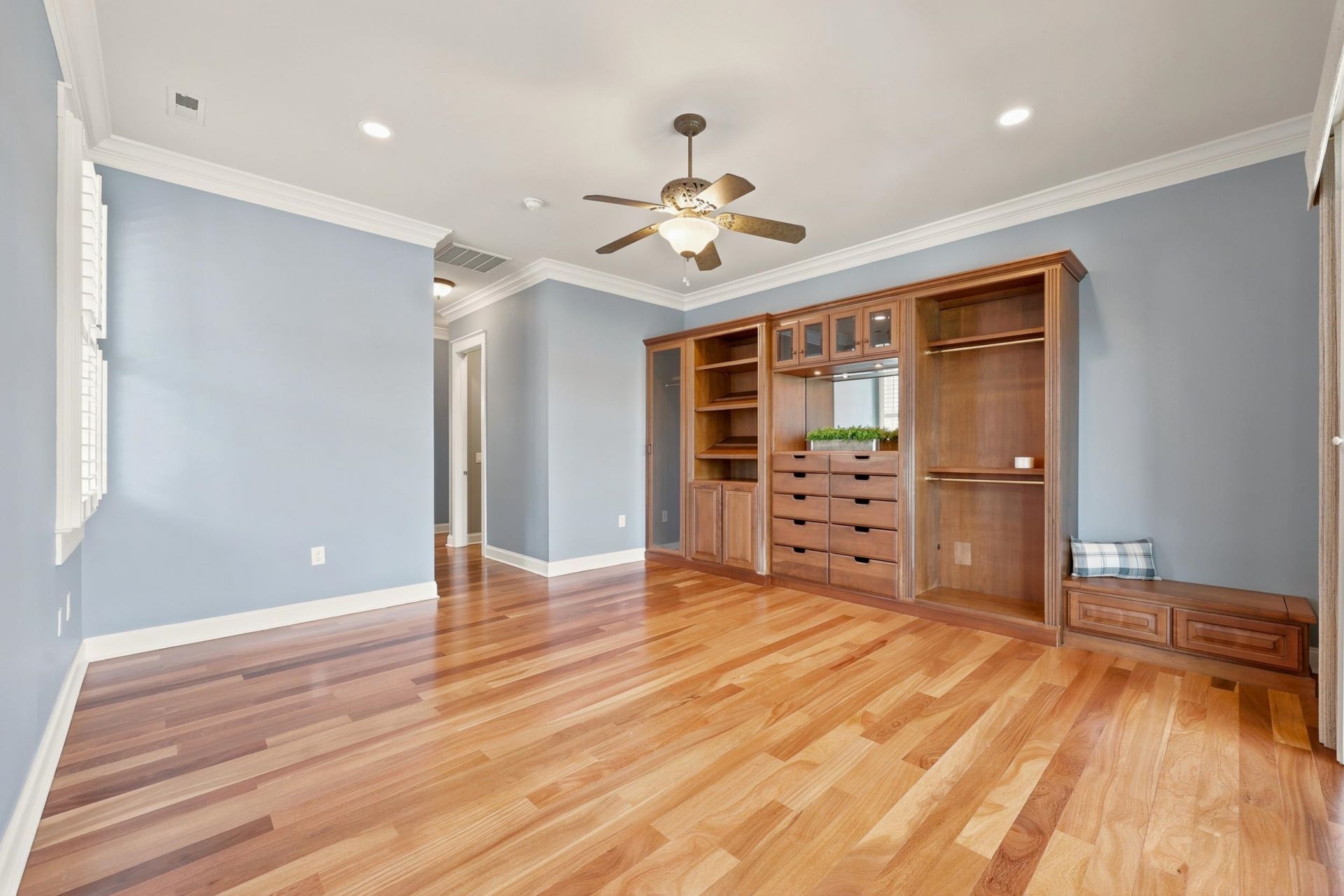 1710 Pond Rd. Photo 30