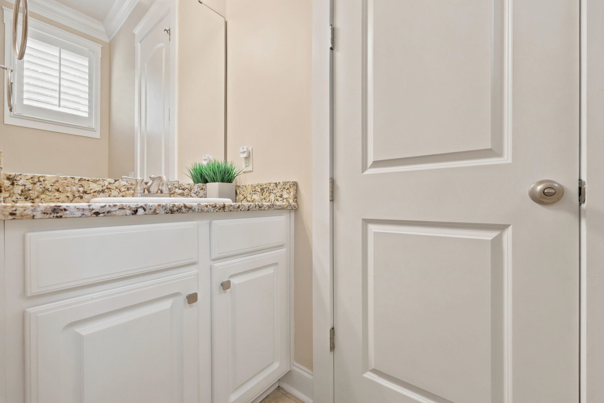 1710 Pond Rd. Photo 68