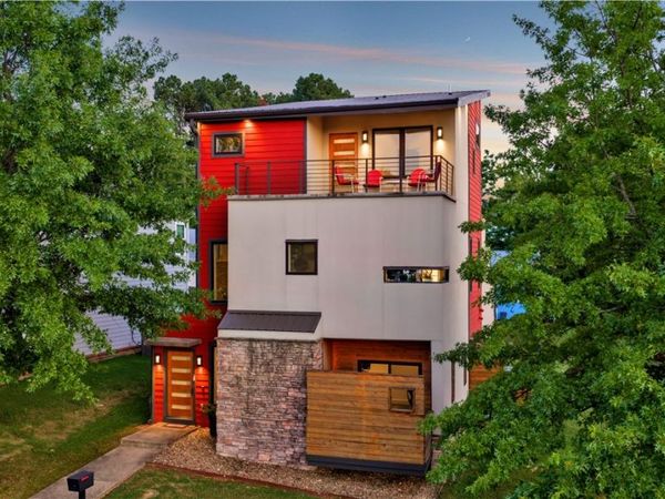 615 W North Street , Fayetteville, AR 72701