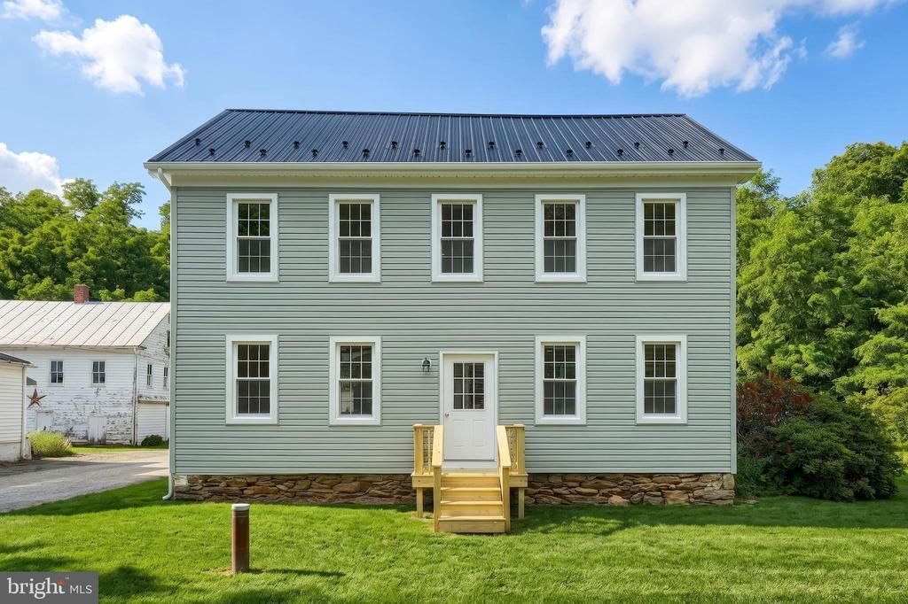 13 MAUL AVENUE , FELTON, PA 17322