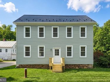 13 MAUL AVENUE, FELTON, PA 17322