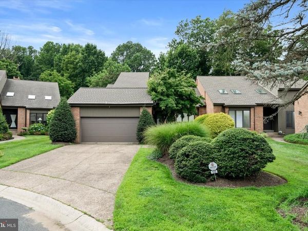 122 DOWNS DRIVE, WILMINGTON, DE 19807