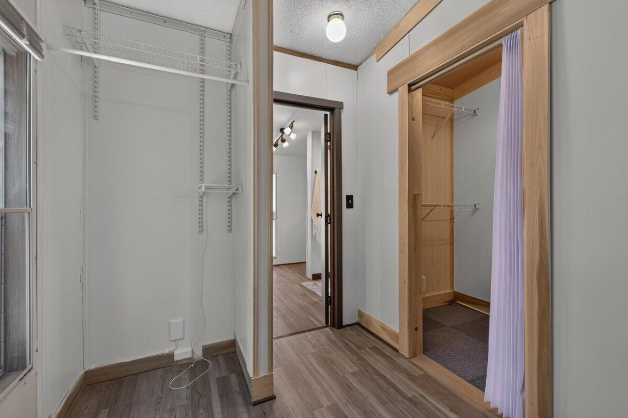 623 Barn Road Photo 12