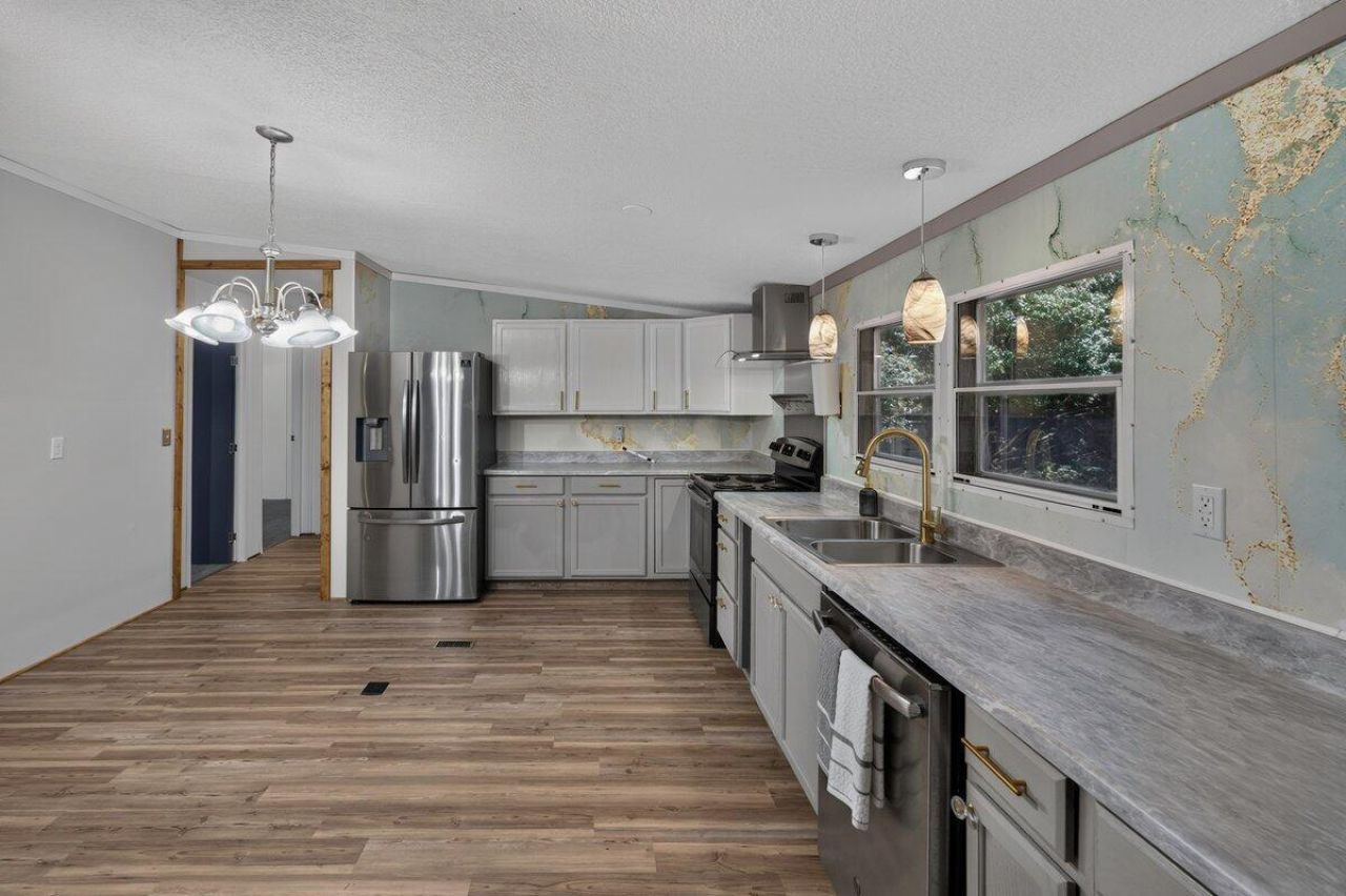 623 Barn Road Photo 20