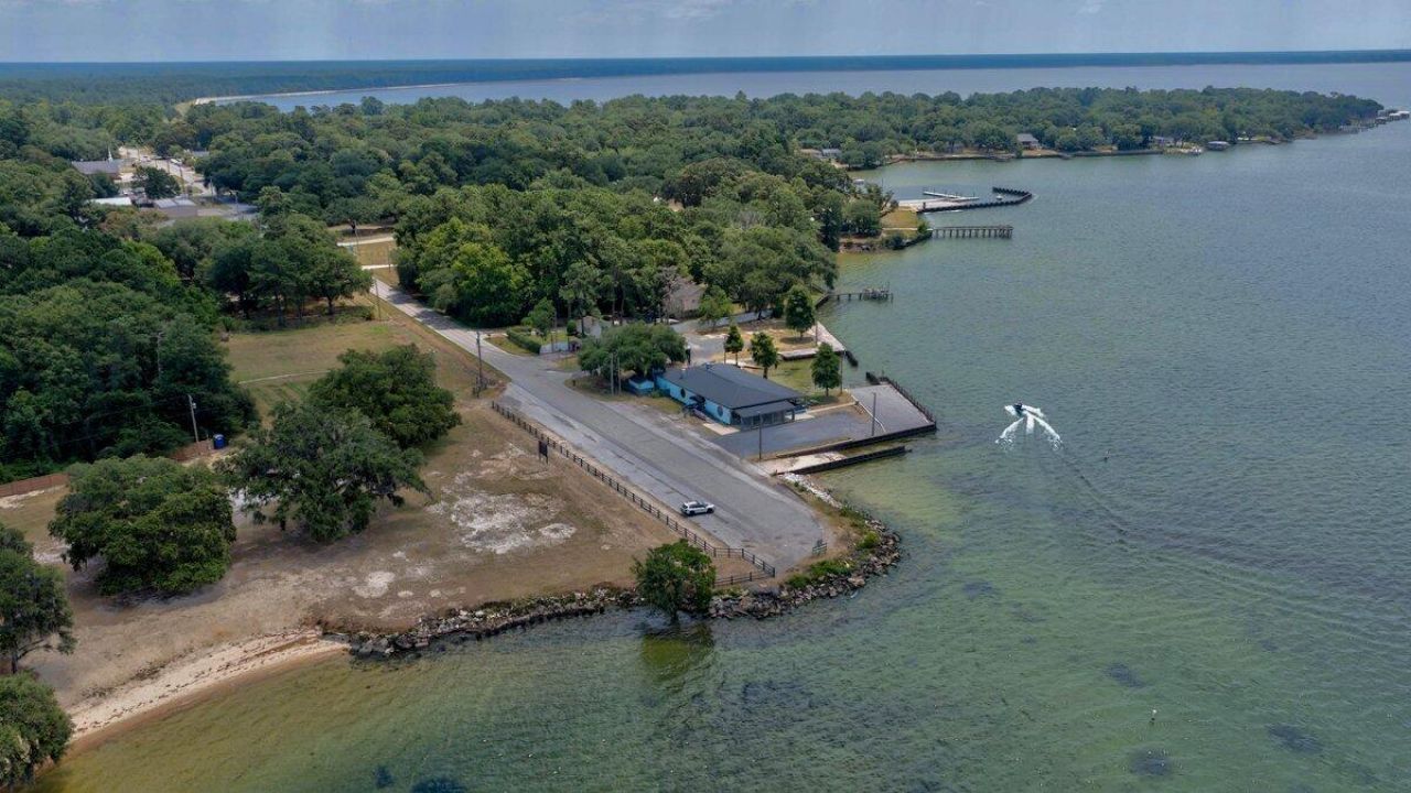 623 Barn Road Photo 43