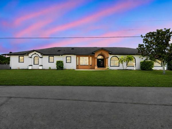 3339 DESOTO DRIVE , PUNTA GORDA, FL 33983