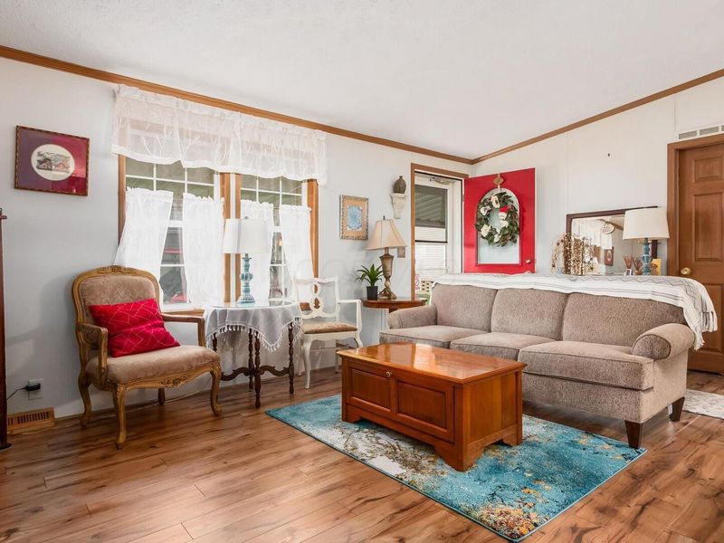4344 Brett Lane, Obetz, OH 43207 Photo 8