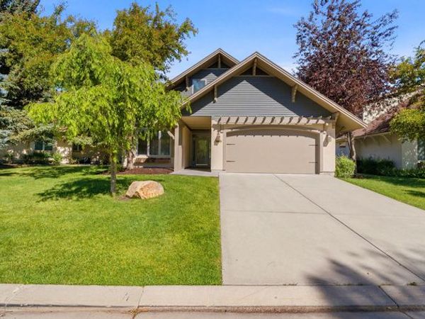 12 W VILLAGE CIR, Midway, UT 84049