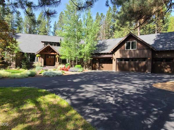 54937 Forest Lane, Bend, OR 97707