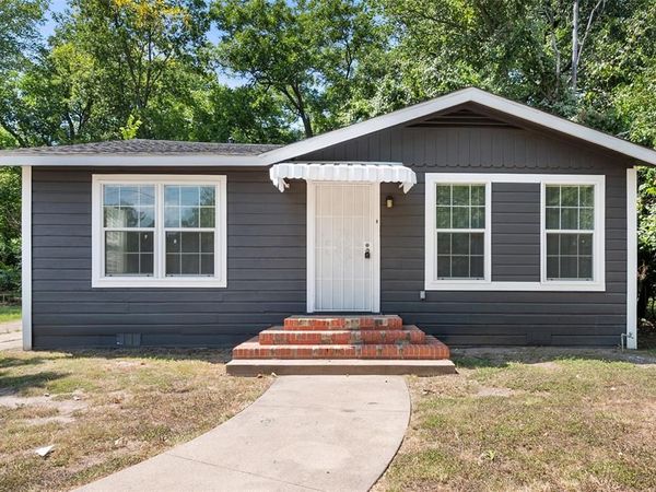 706 E 1st Avenue, Corsicana, TX 75110