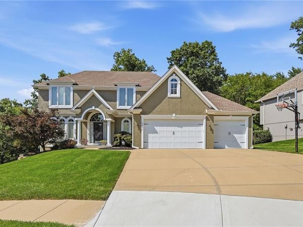 14440 NW 64th Terrace, Parkville, MO 64152