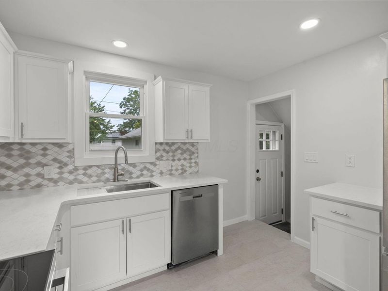819 Binns Boulevard , Columbus, OH 43204 Photo 10