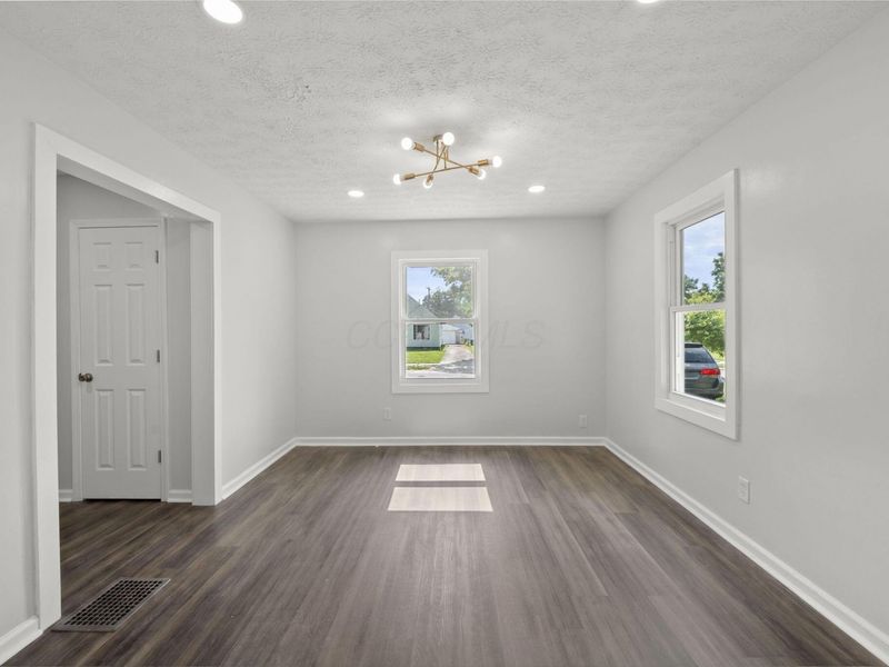 819 Binns Boulevard , Columbus, OH 43204 Photo 8
