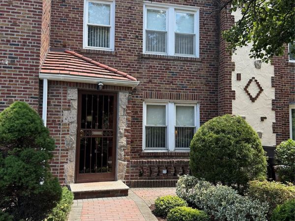 64-23 84th Street, Middle Village, NY 11379