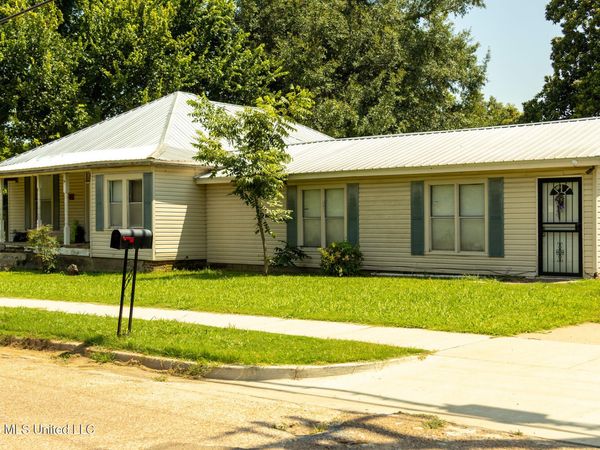 205 Hopson Street, Tutwiler, MS 38963