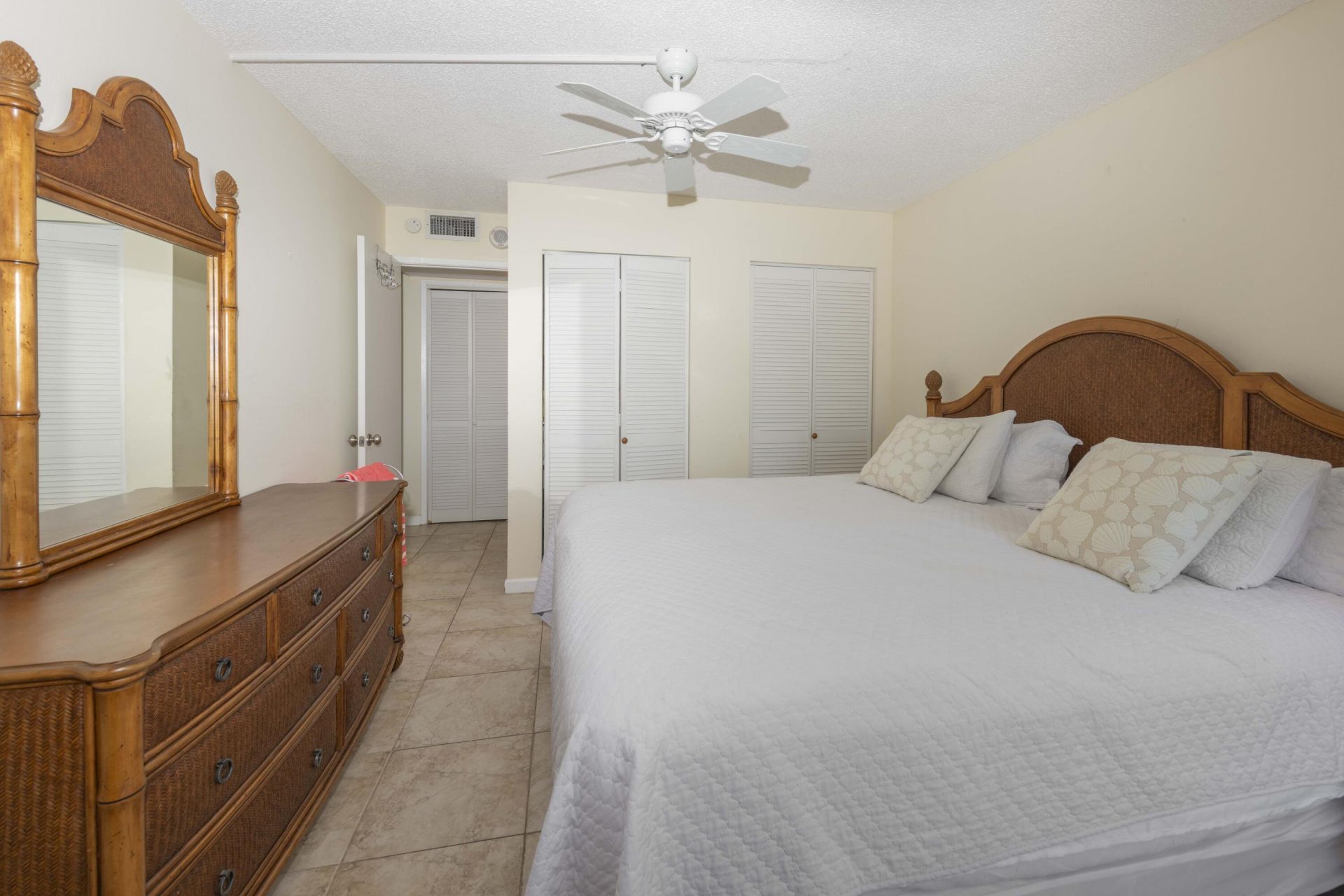 111 Briny Avenue, Unit 22-12, Pompano Beach, FL 33062 Photo