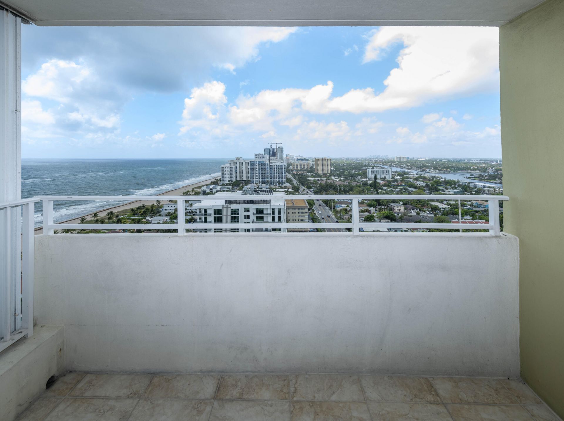 111 Briny Avenue, Unit 22-12, Pompano Beach, FL 33062 Photo