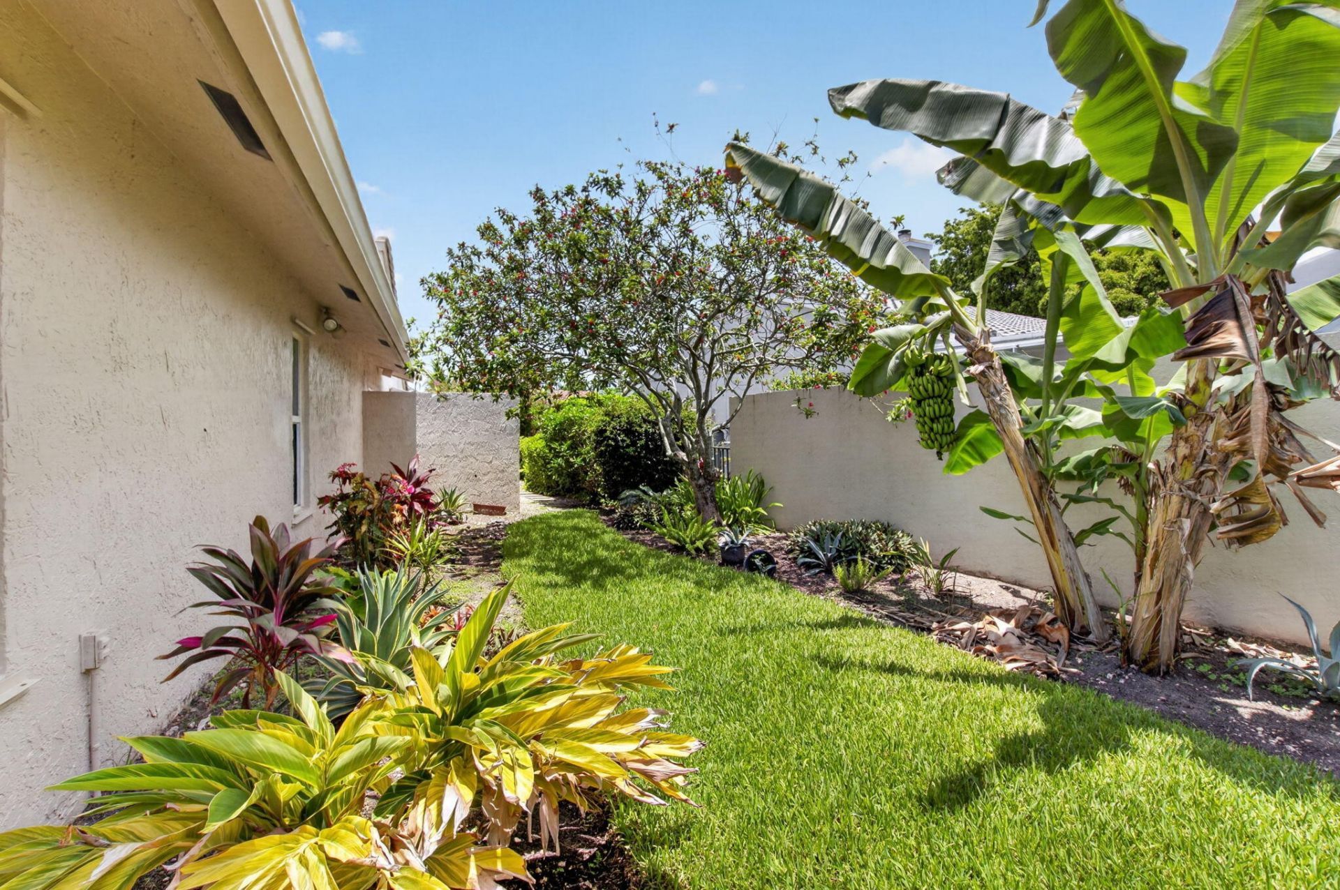 7082 NW 3rd Avenue, Boca Raton, FL 33487 Photo